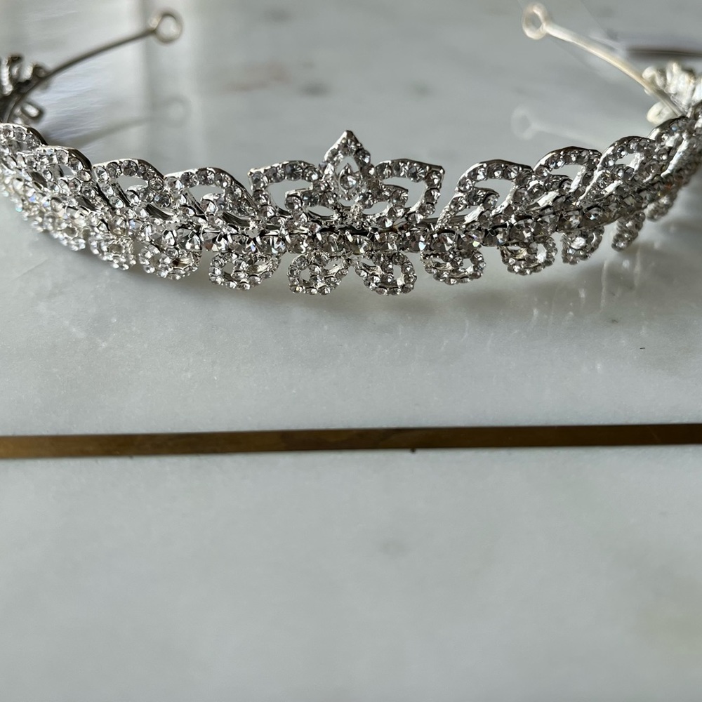 Gorgeous Floral Rhinestone Headpiece